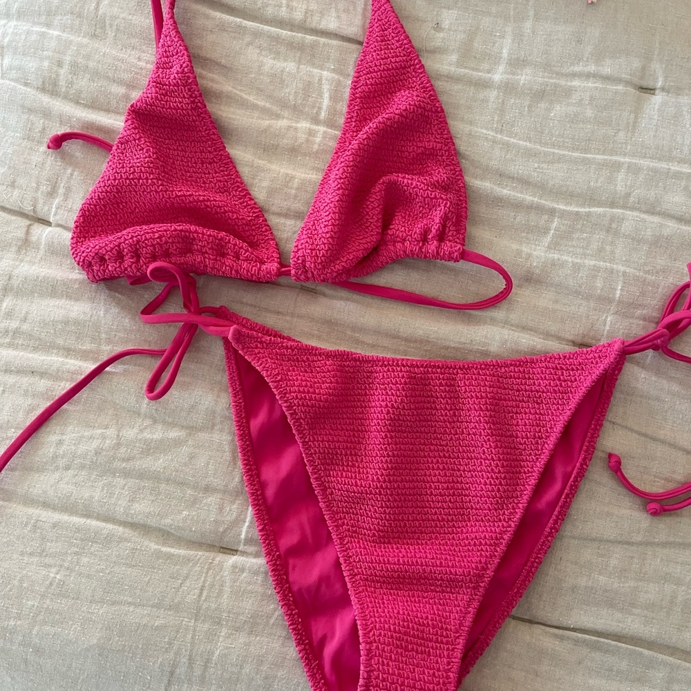 Pink Bikini - image 3